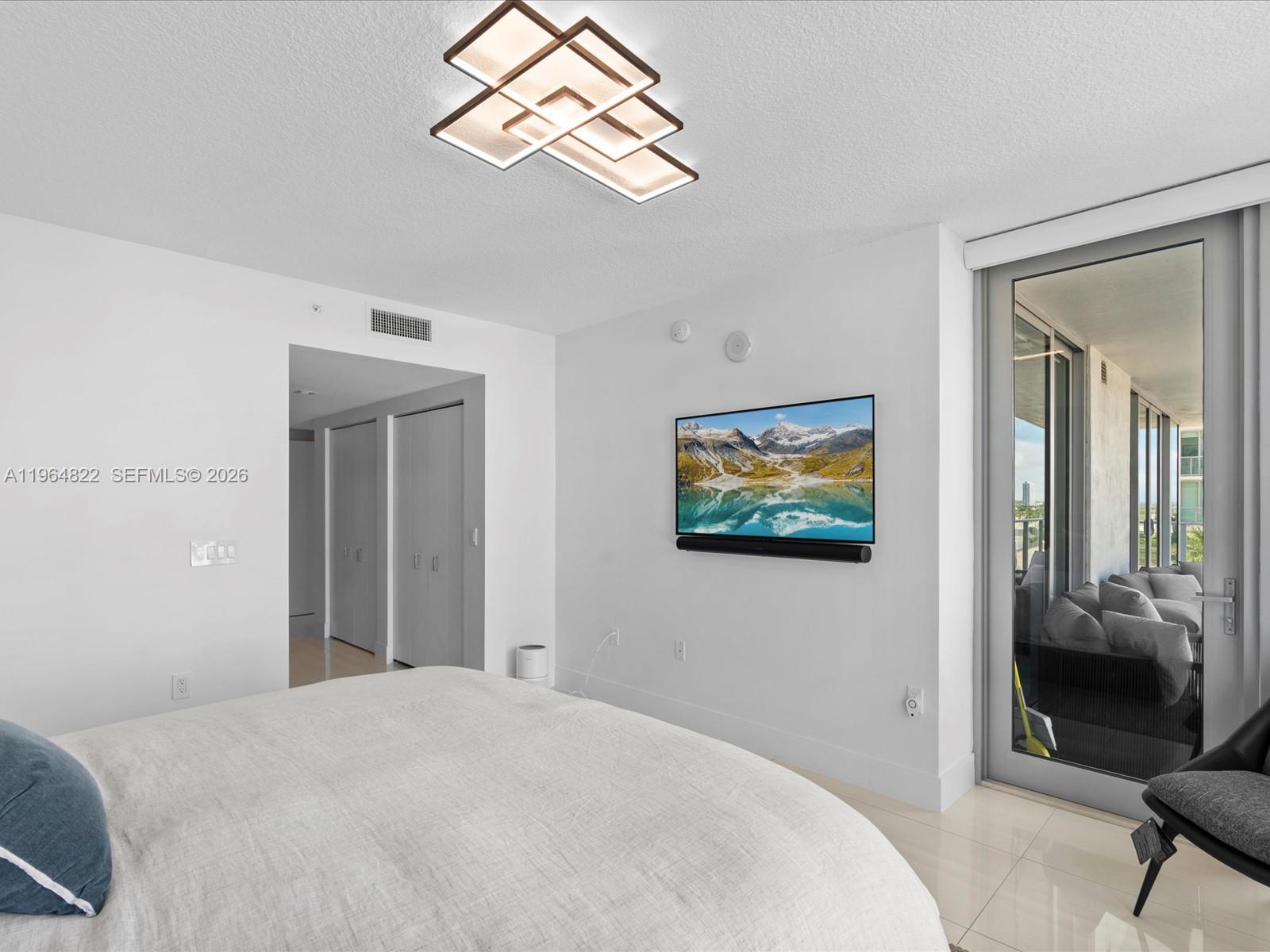 PARQUE TOWERS CONDO - Residential