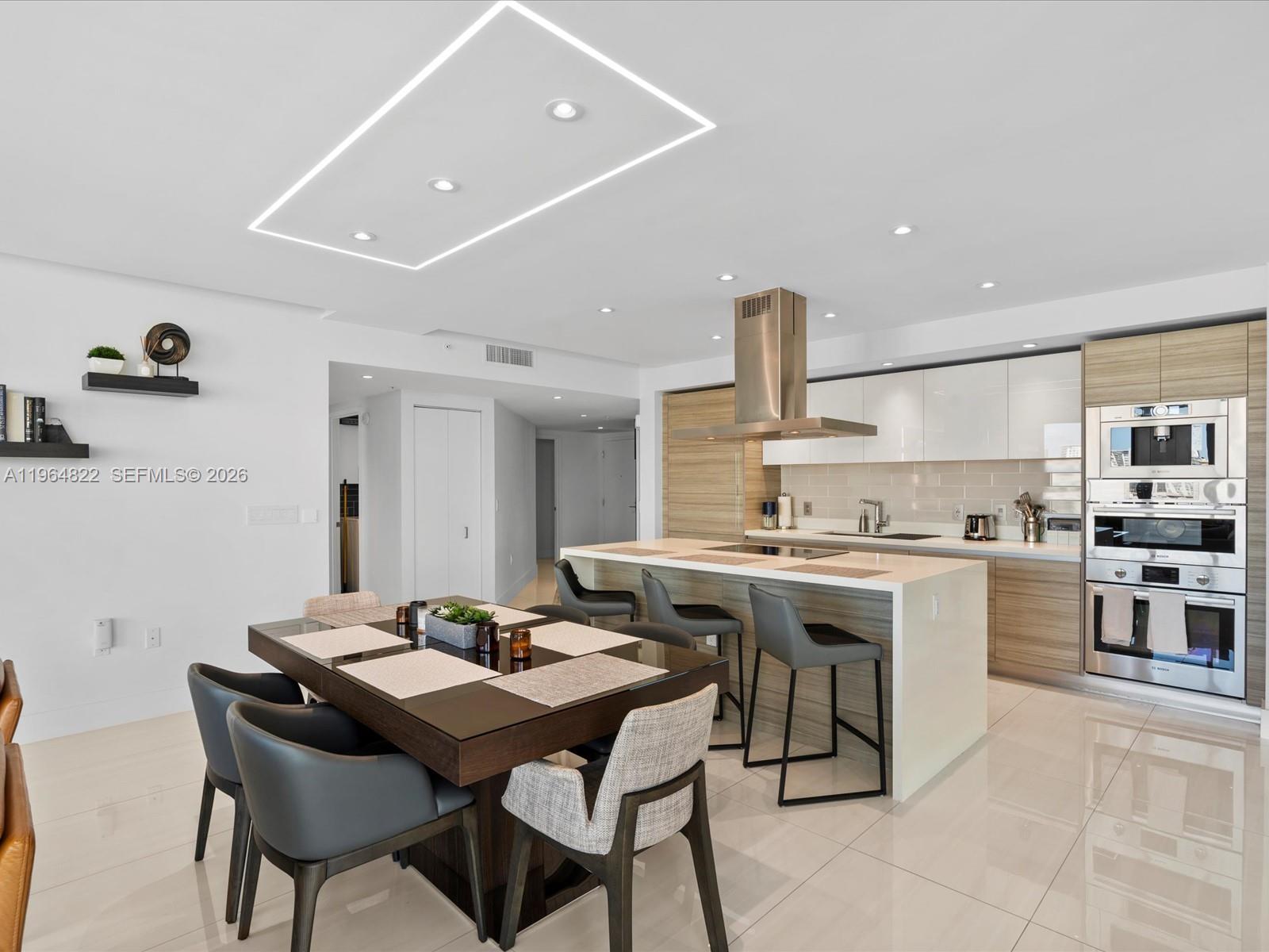 PARQUE TOWERS CONDO - Residential