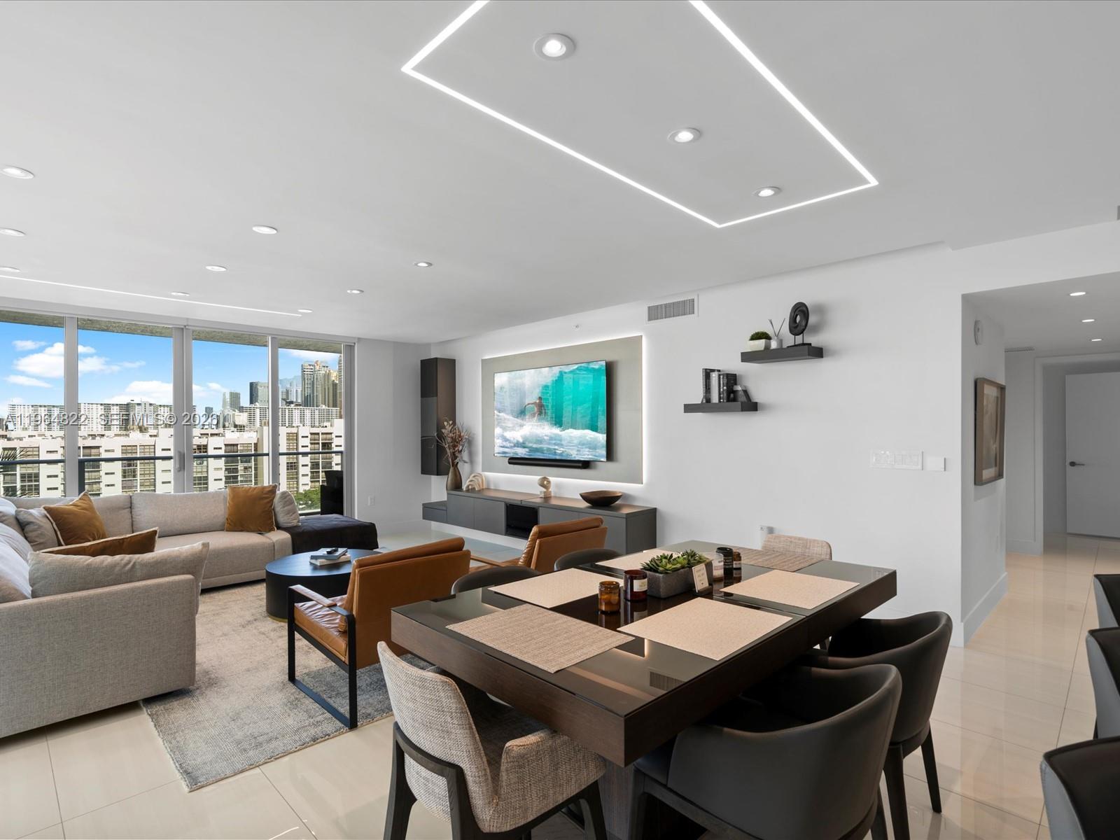 PARQUE TOWERS CONDO - Residential