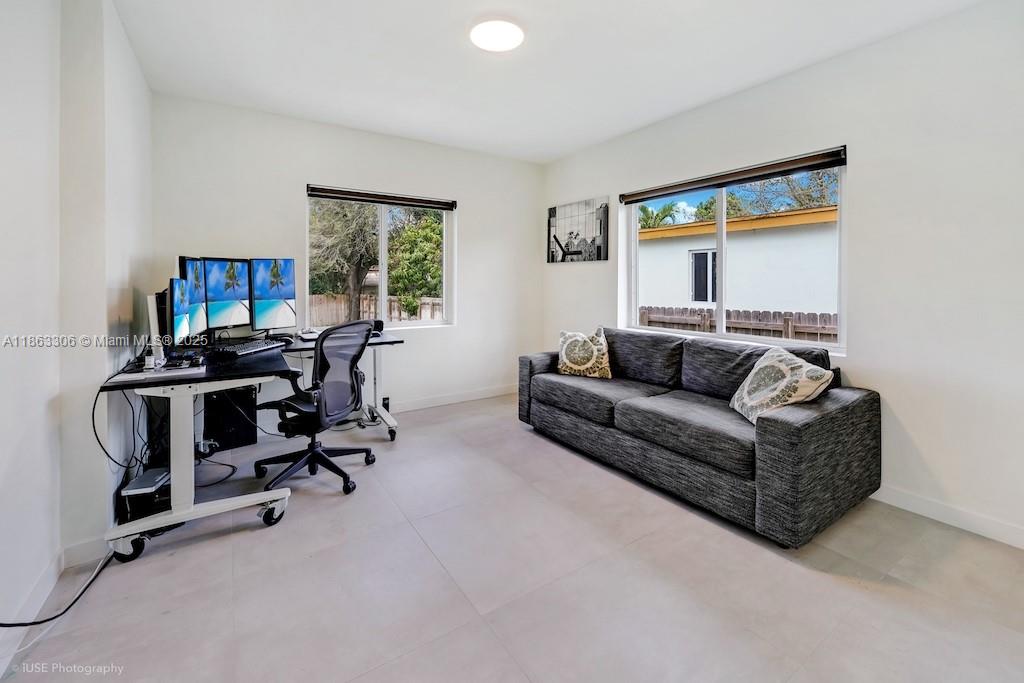 HOMEDALE - Residential