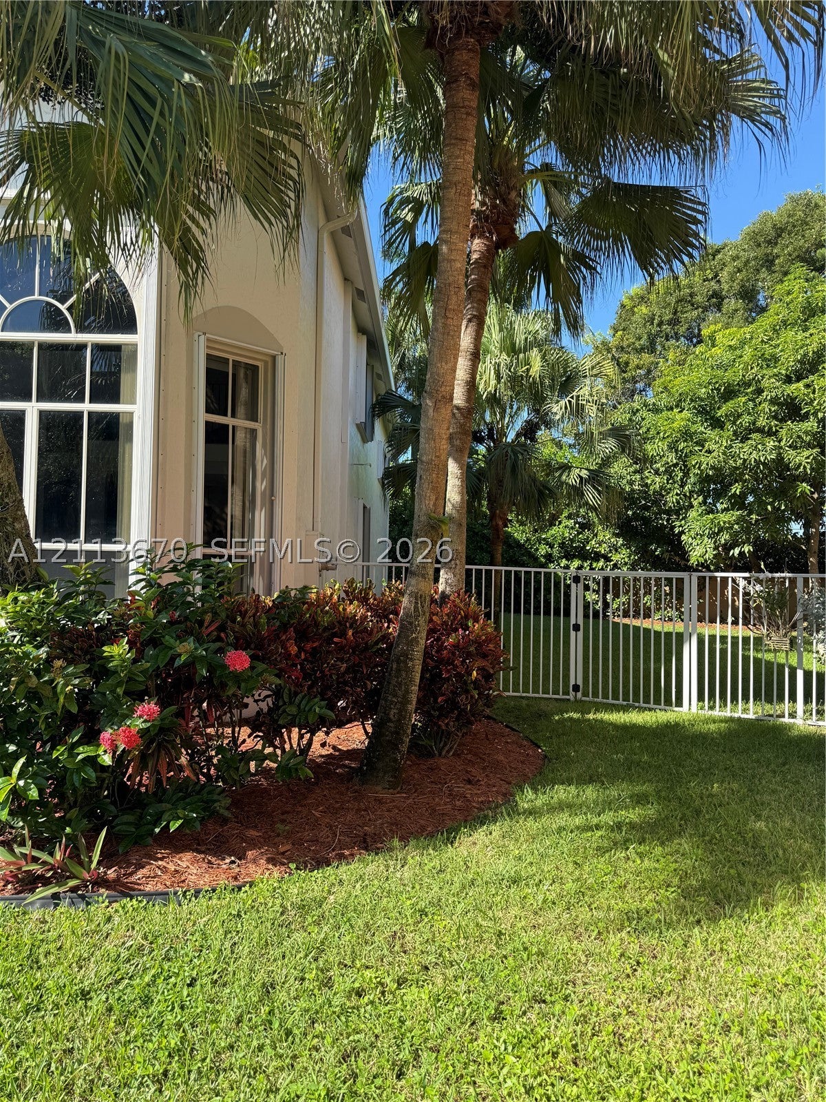1600 W Classical Blvd