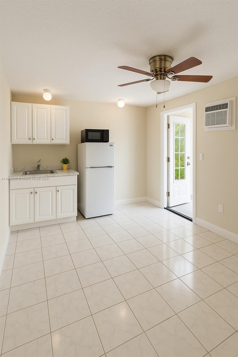 Rental Property at 2810 Nw 51st St C, Miami, Broward County, Florida - Bathrooms: 1  - $1,000 MO.