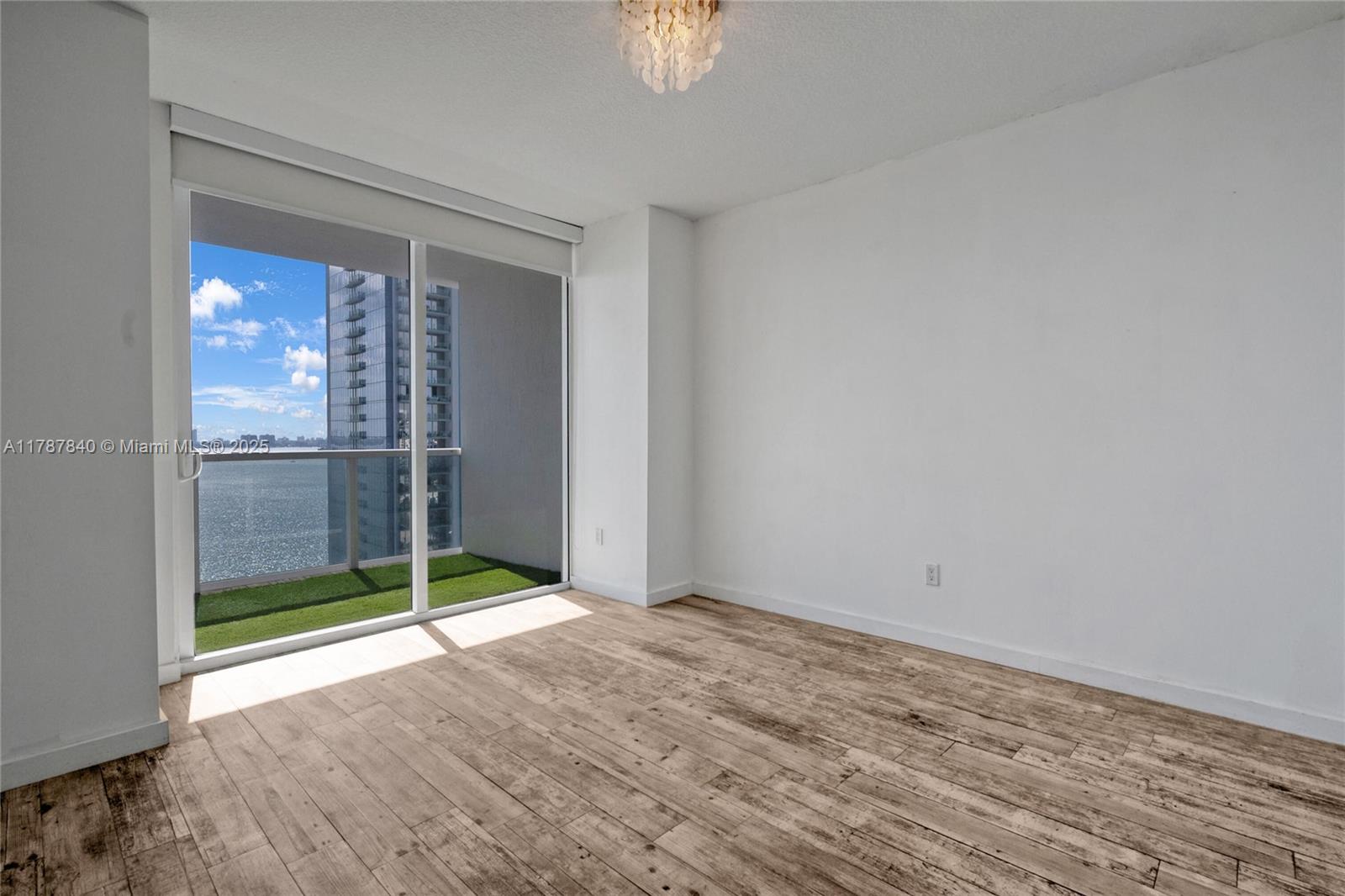 BAY HOUSE MIAMI CONDO - Residential