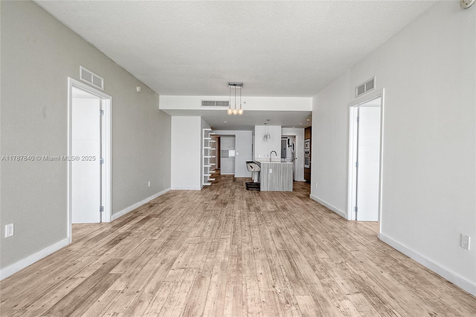 BAY HOUSE MIAMI CONDO - Residential