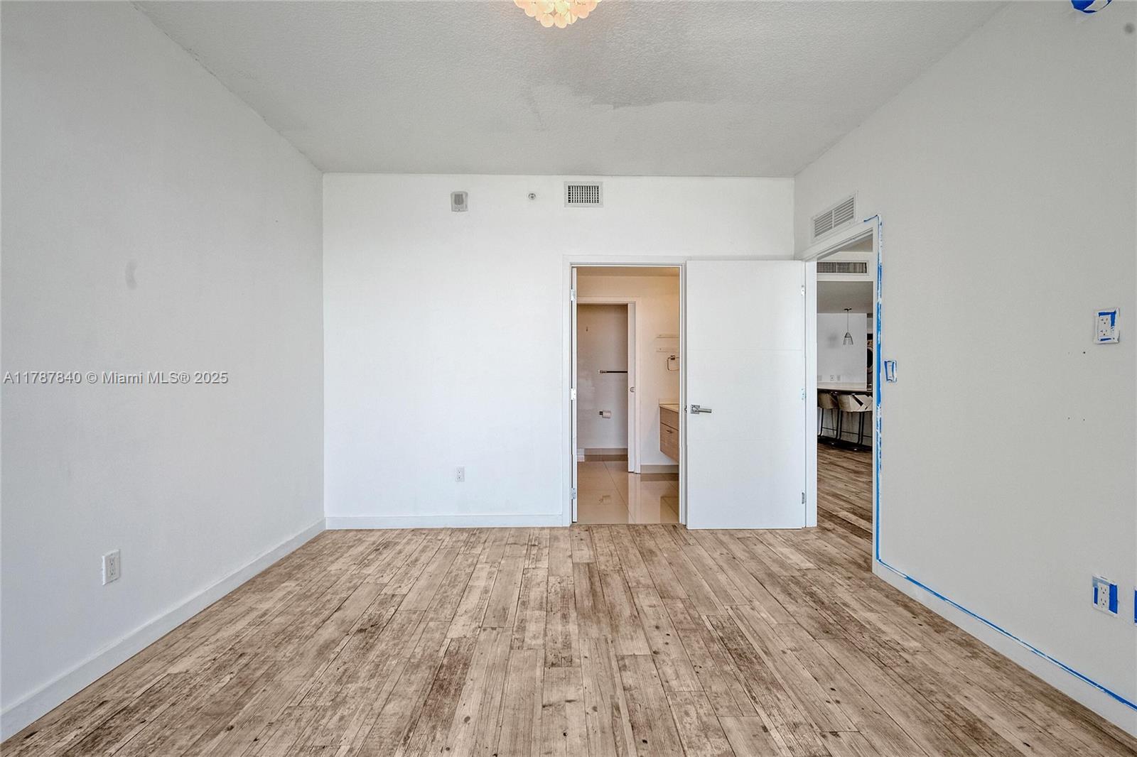 BAY HOUSE MIAMI CONDO - Residential