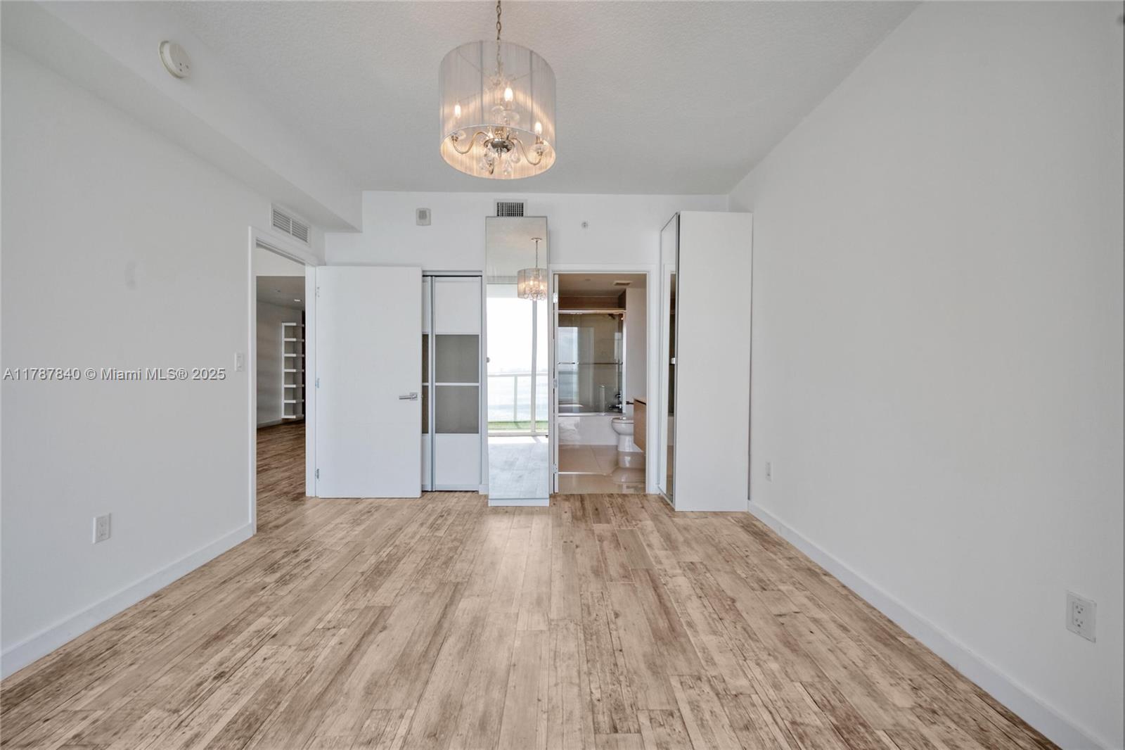BAY HOUSE MIAMI CONDO - Residential
