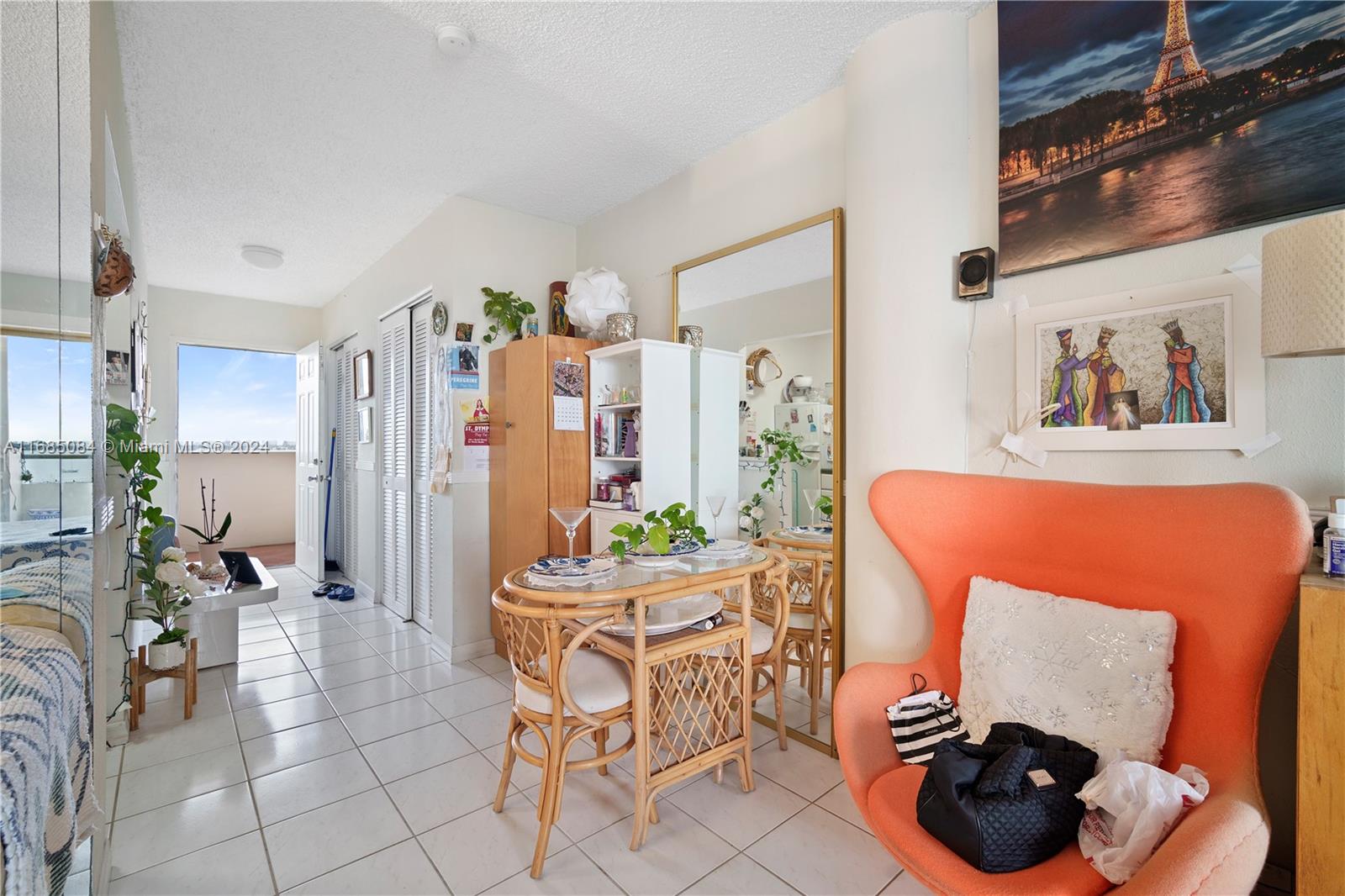 BAYSHORE YACHT & TENNIS C - Residential