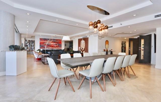 Williams Island - Residential