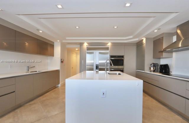 Williams Island - Residential