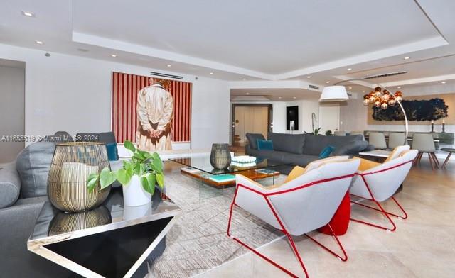 Williams Island - Residential