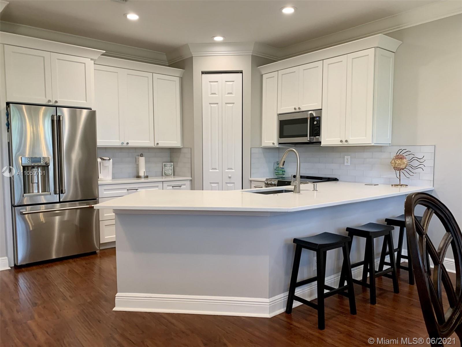 MARINER BAY - Residential