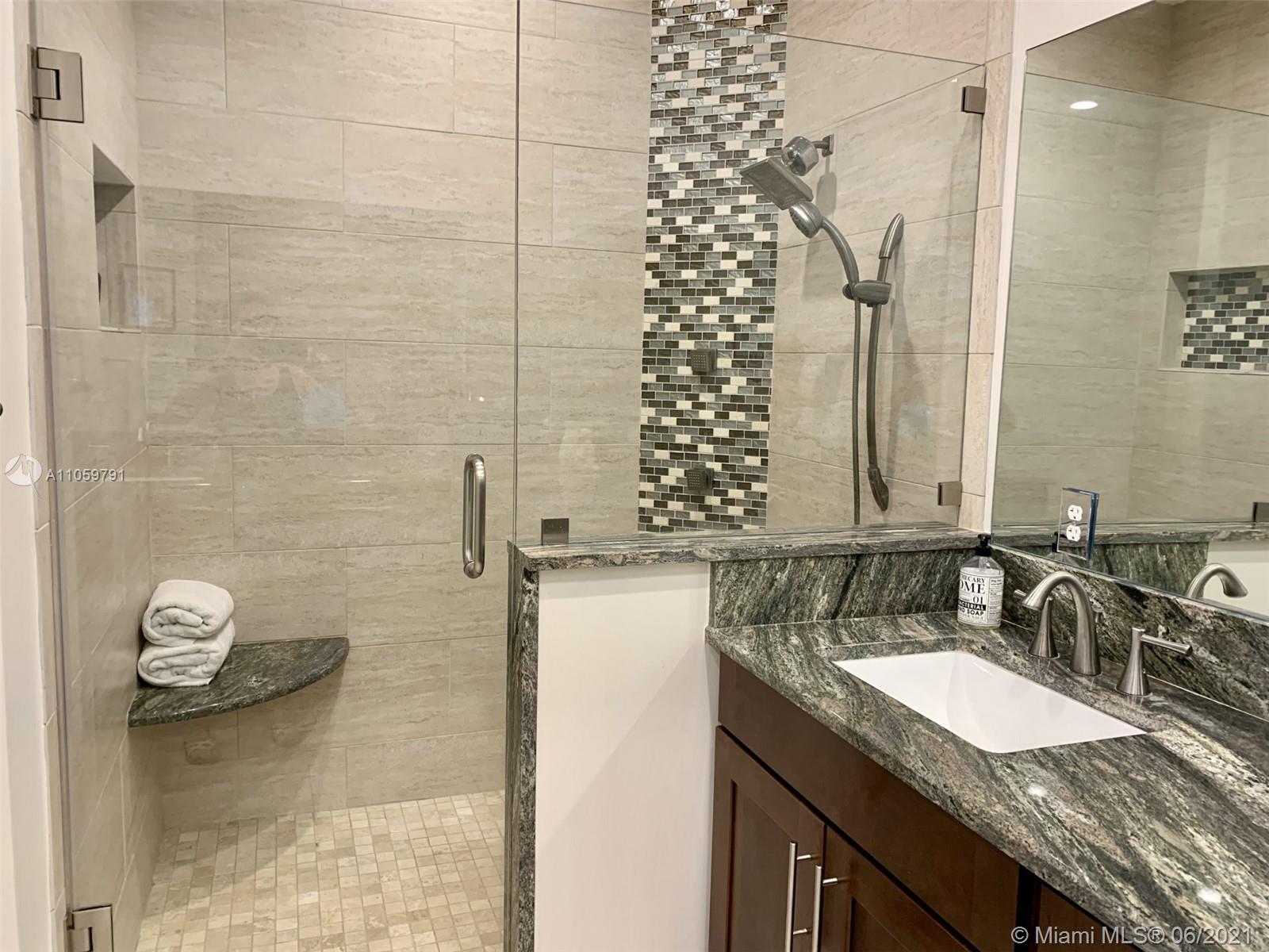 MARINER BAY - Residential