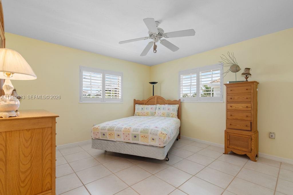 PORT ANTIGUA PLAT NO 5 & - Residential