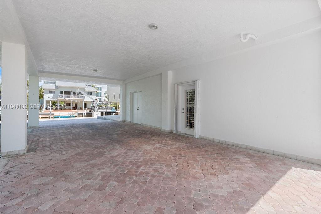 PORT ANTIGUA PLAT NO 5 & - Residential