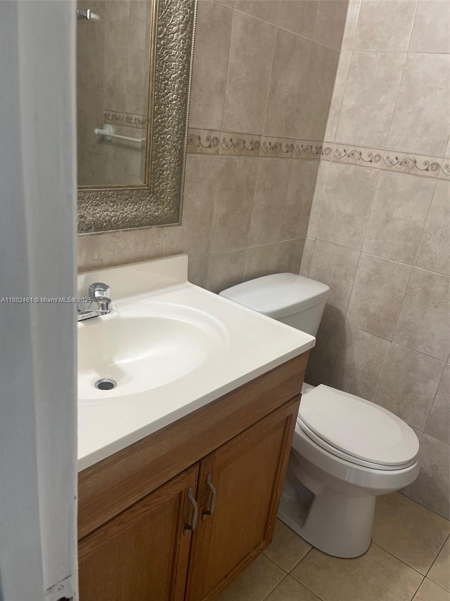 BLUEBERRY HILL IV CONDO - Residential