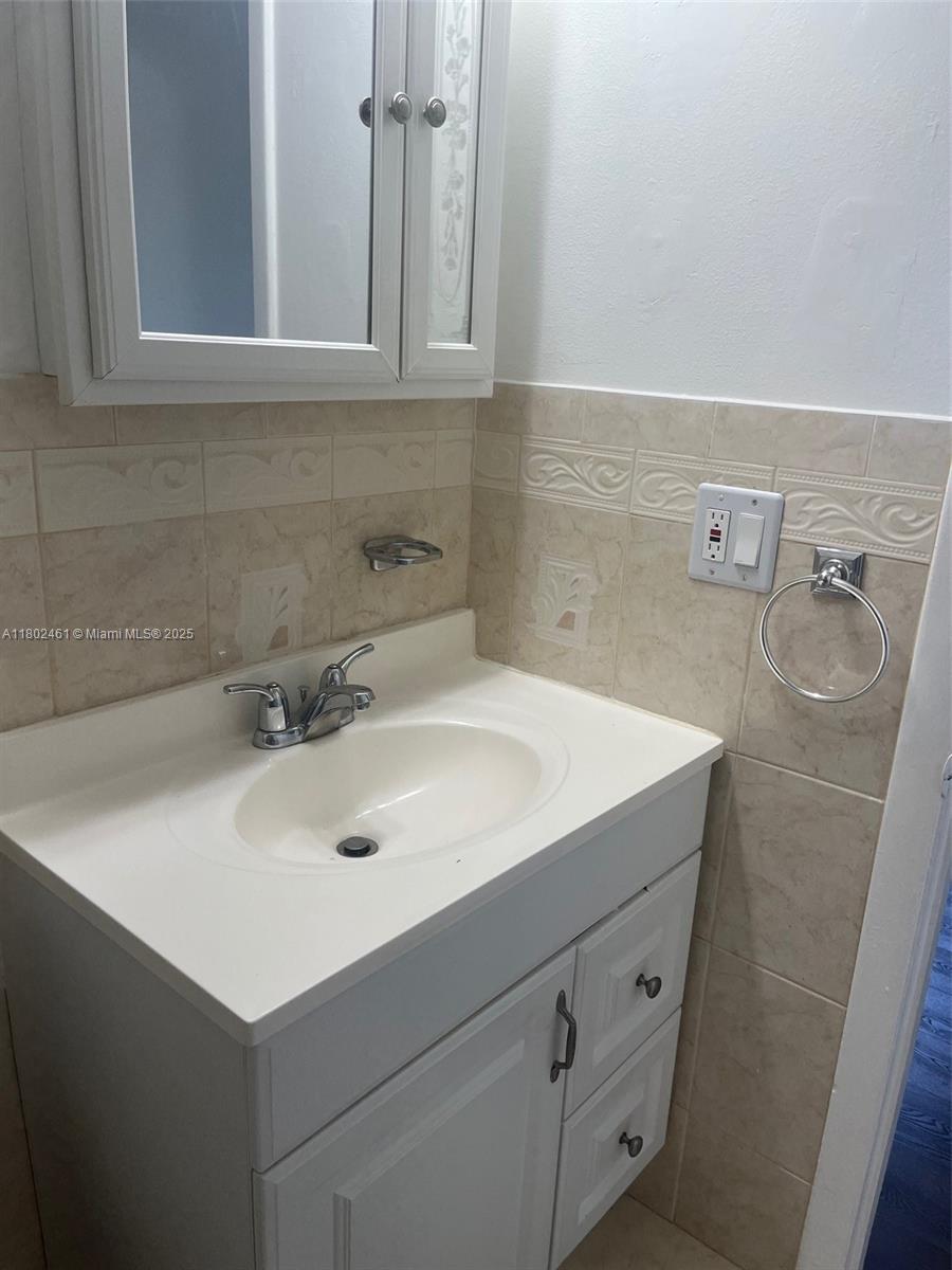 BLUEBERRY HILL IV CONDO - Residential