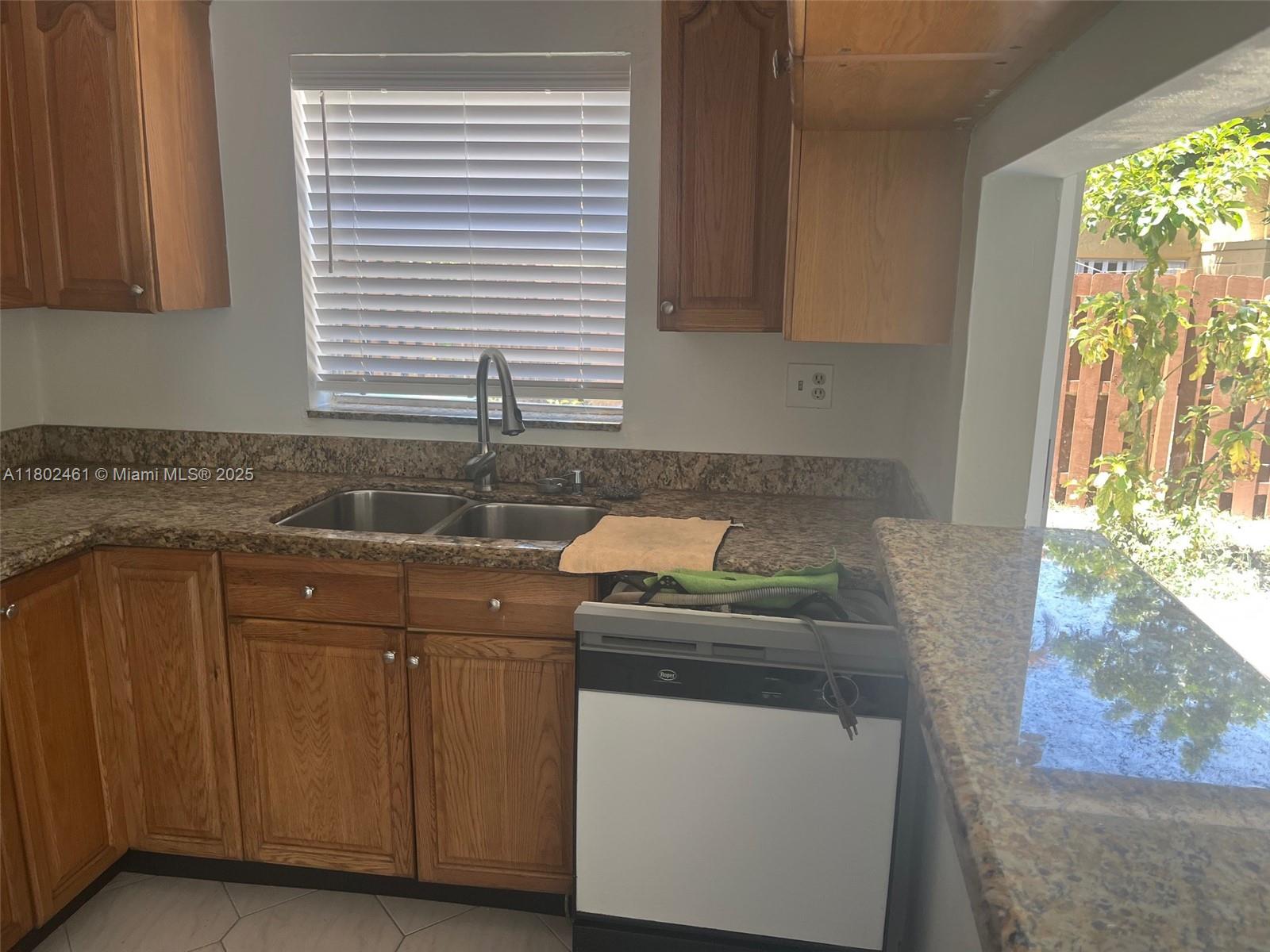 BLUEBERRY HILL IV CONDO - Residential