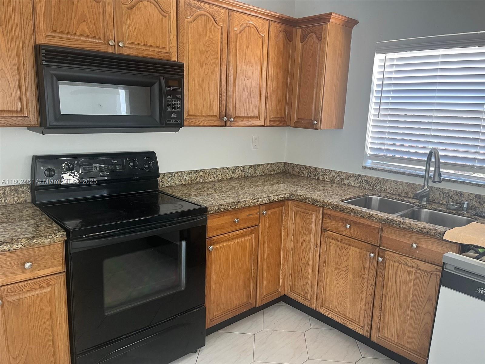 BLUEBERRY HILL IV CONDO - Residential