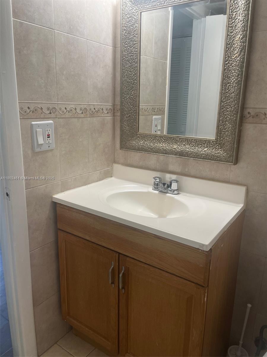 BLUEBERRY HILL IV CONDO - Residential