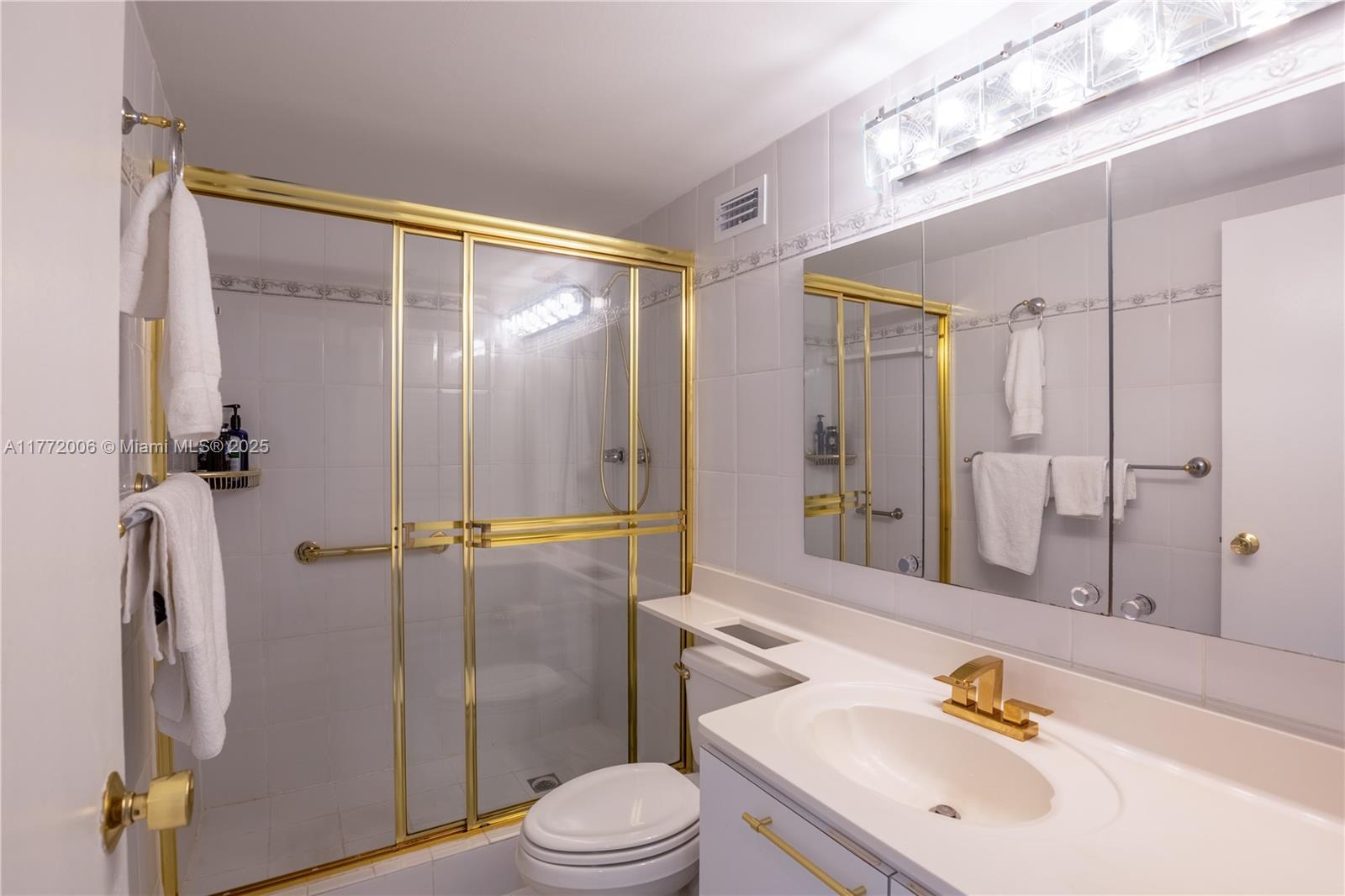 SEA AIR TOWERS CONDO - Residential