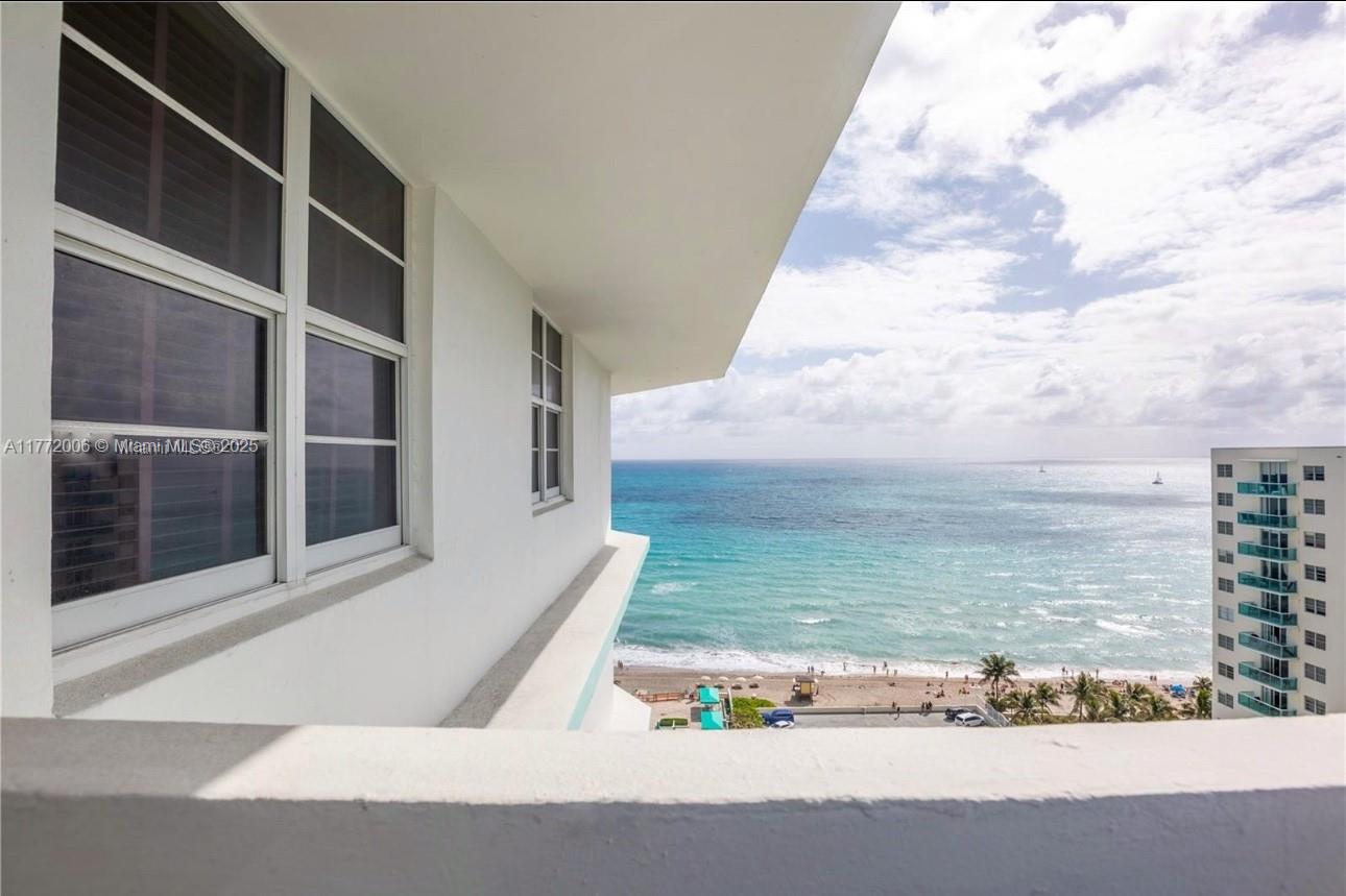 3725 S Ocean Dr PH18