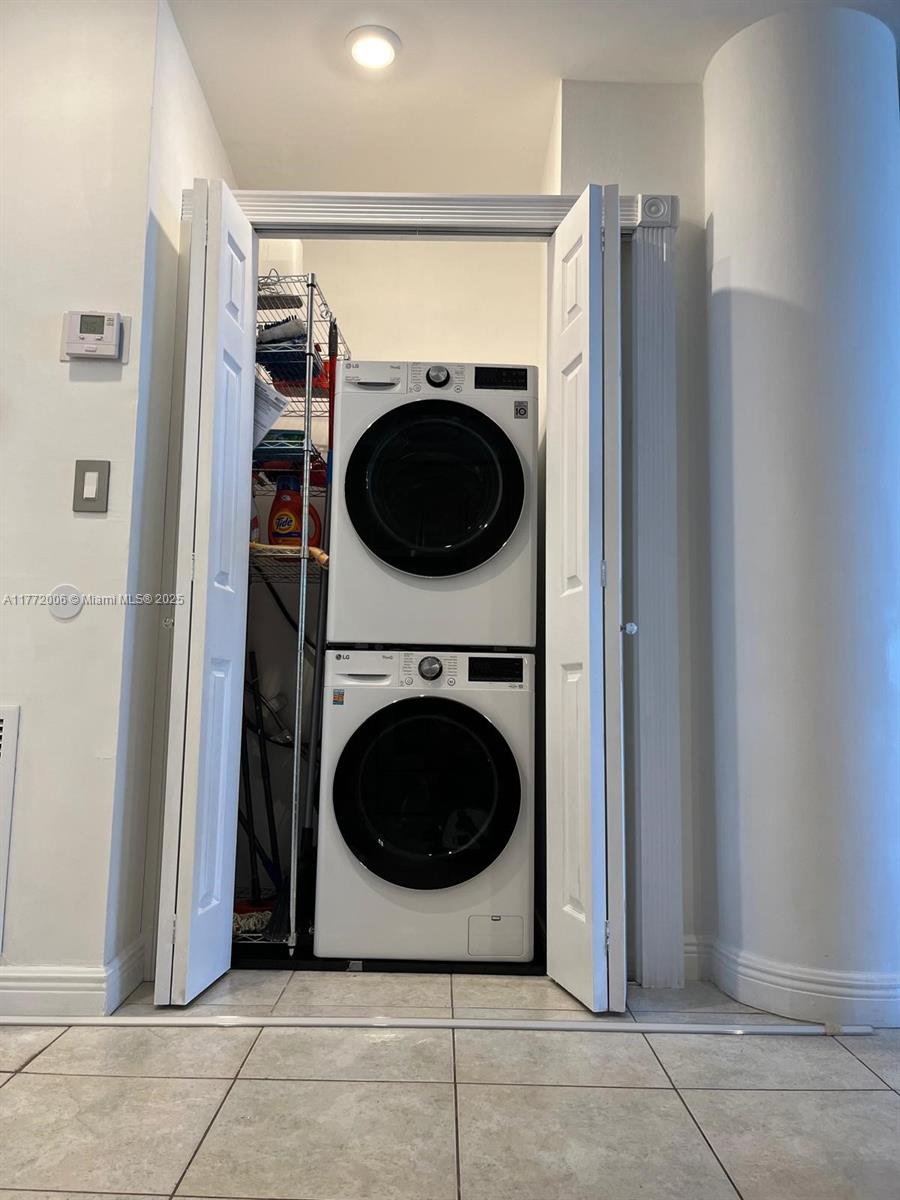 SEA AIR TOWERS CONDO - Residential