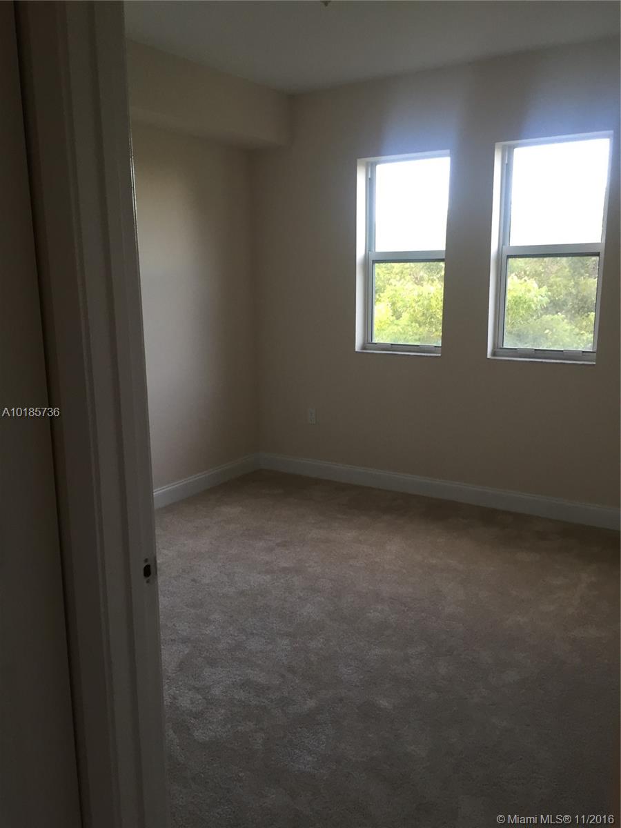 Paradise Pointe Condo - Residential Lease