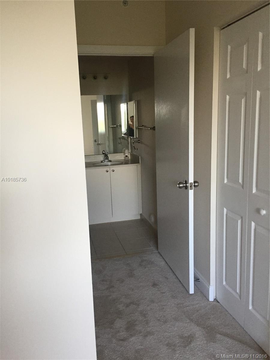 Paradise Pointe Condo - Residential Lease