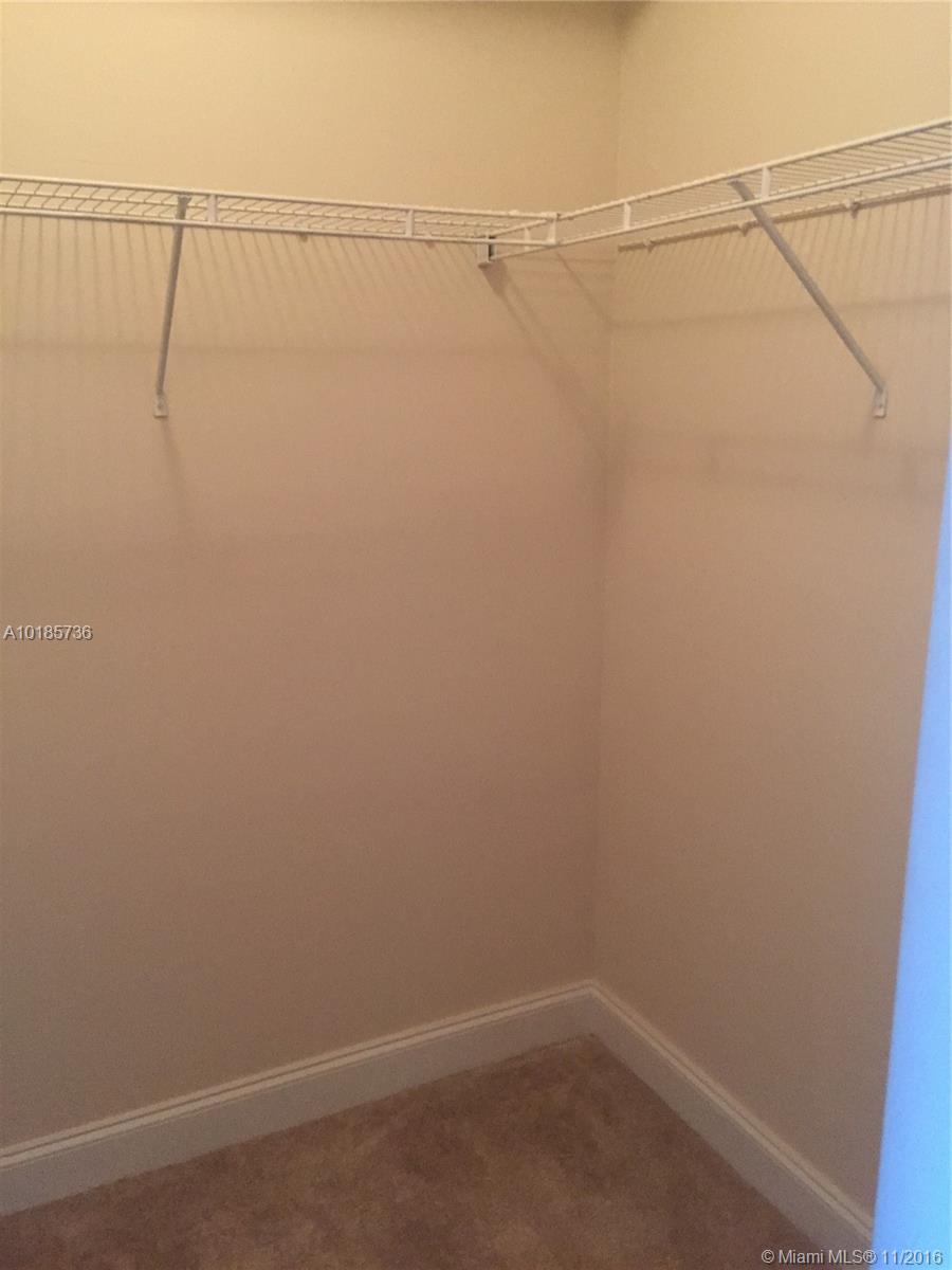 Paradise Pointe Condo - Residential Lease