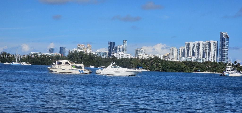 KEYSTONE BAY CONDO - Residential