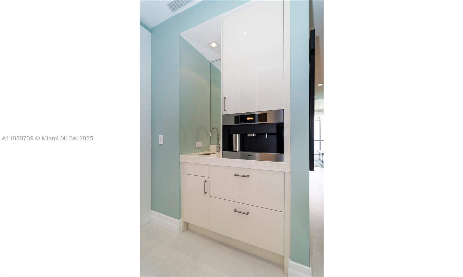 MANSIONS AT ACQUALINA - Residential