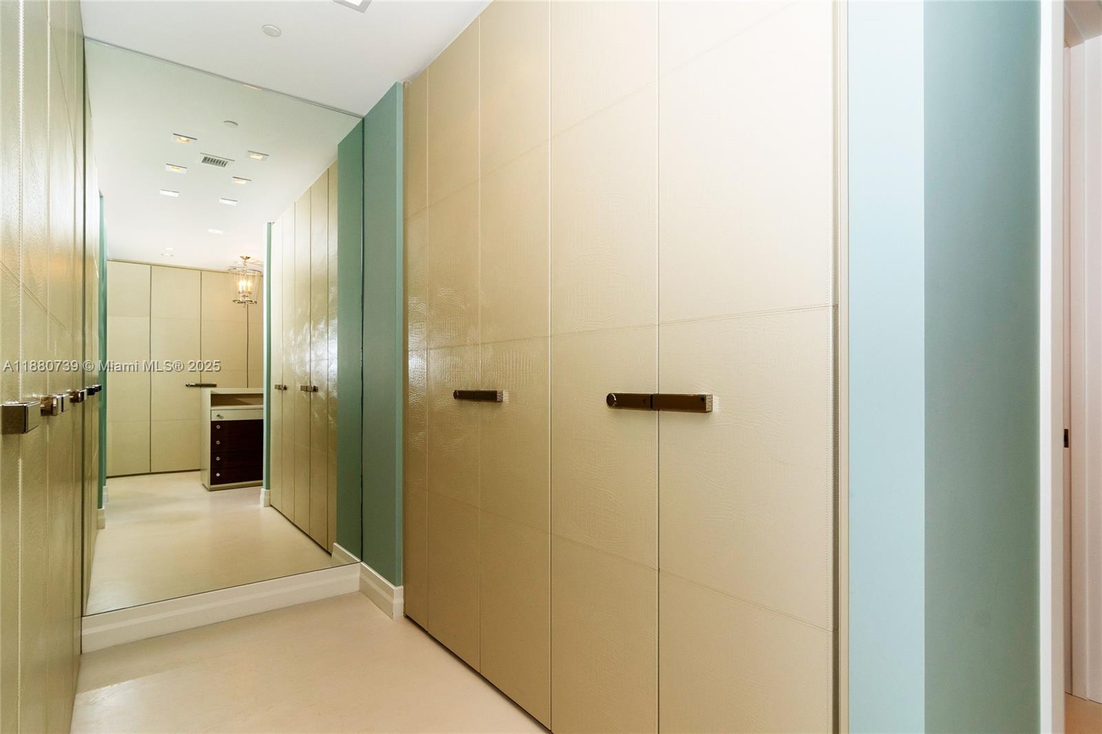 MANSIONS AT ACQUALINA - Residential