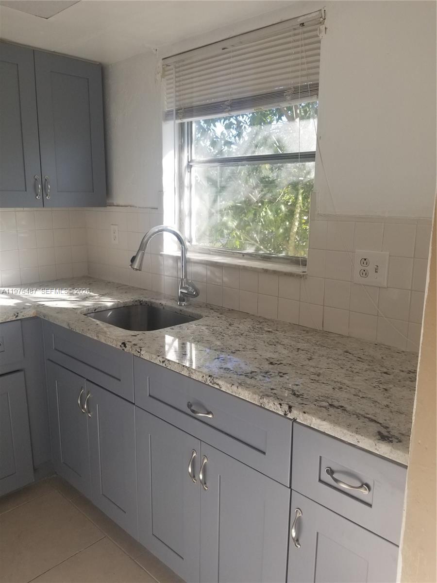 VILLAS AT CORAL SPRINGS - Residential Lease