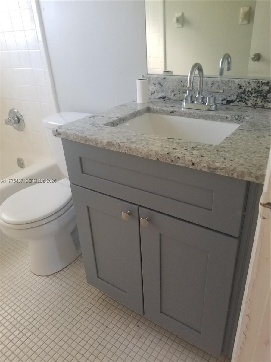 VILLAS AT CORAL SPRINGS - Residential Lease