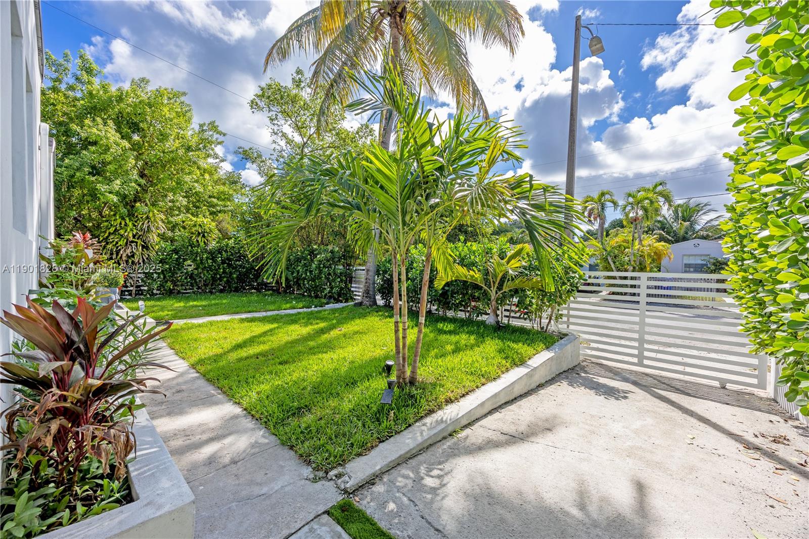 SHADOWLAWN EXTENSION SUB - Residential