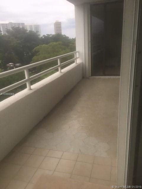 DELVISTA TOWERS CONDO - Residential