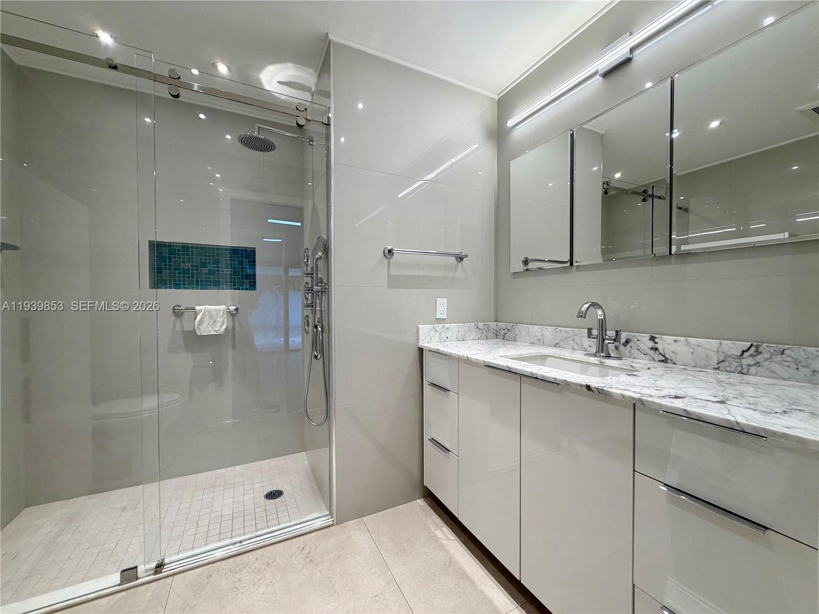 BILBAO ESTATES - Residential Lease