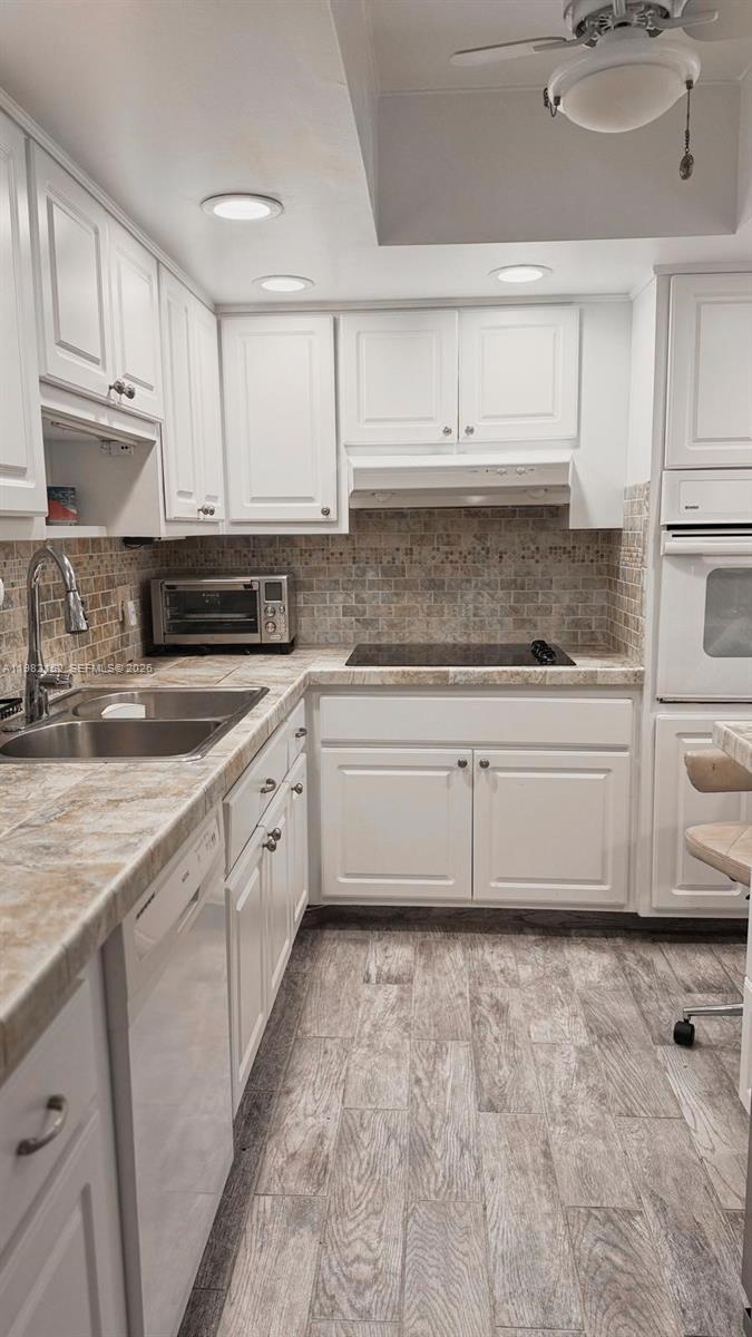 COASTAL TOWERS CONDO - Residential Lease