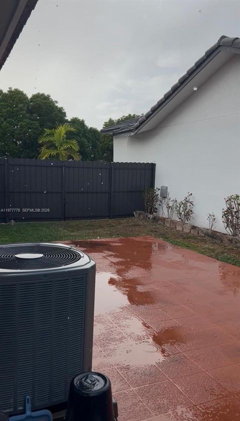 Tiny photo for 4911 SW 142nd Pl, Miami, FL 33175 (MLS # A11977778)