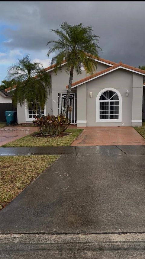 Tiny photo for 4911 SW 142nd Pl, Miami, FL 33175 (MLS # A11977778)