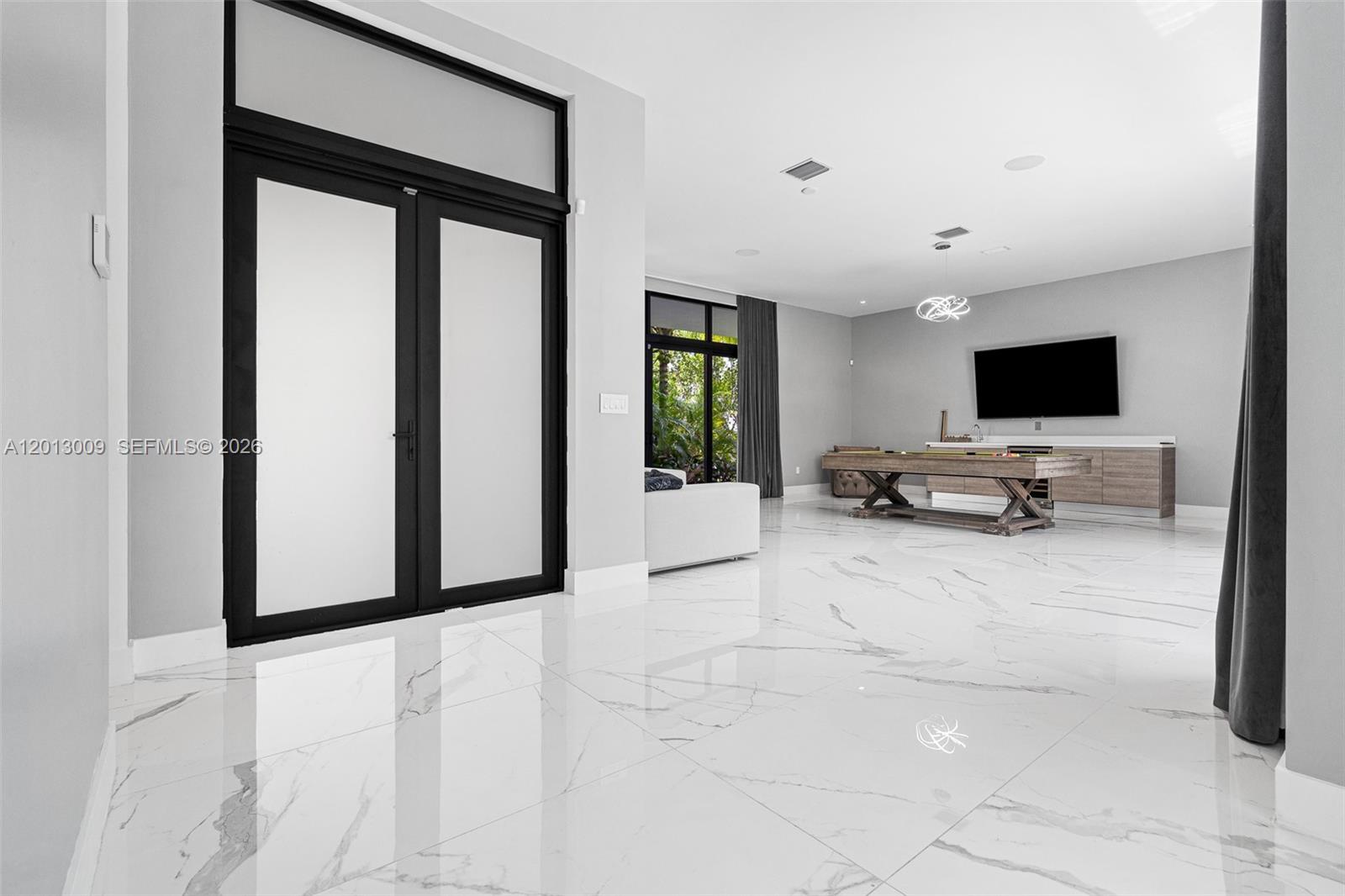 WESTON ESTATES - Residential Lease