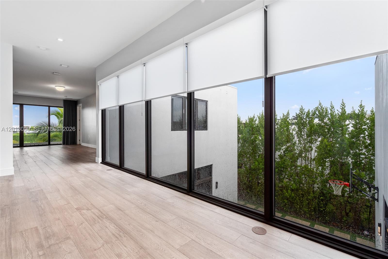 WESTON ESTATES - Residential Lease