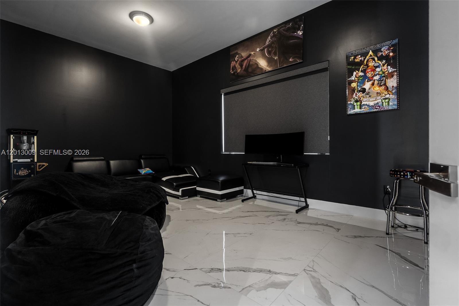 WESTON ESTATES - Residential Lease