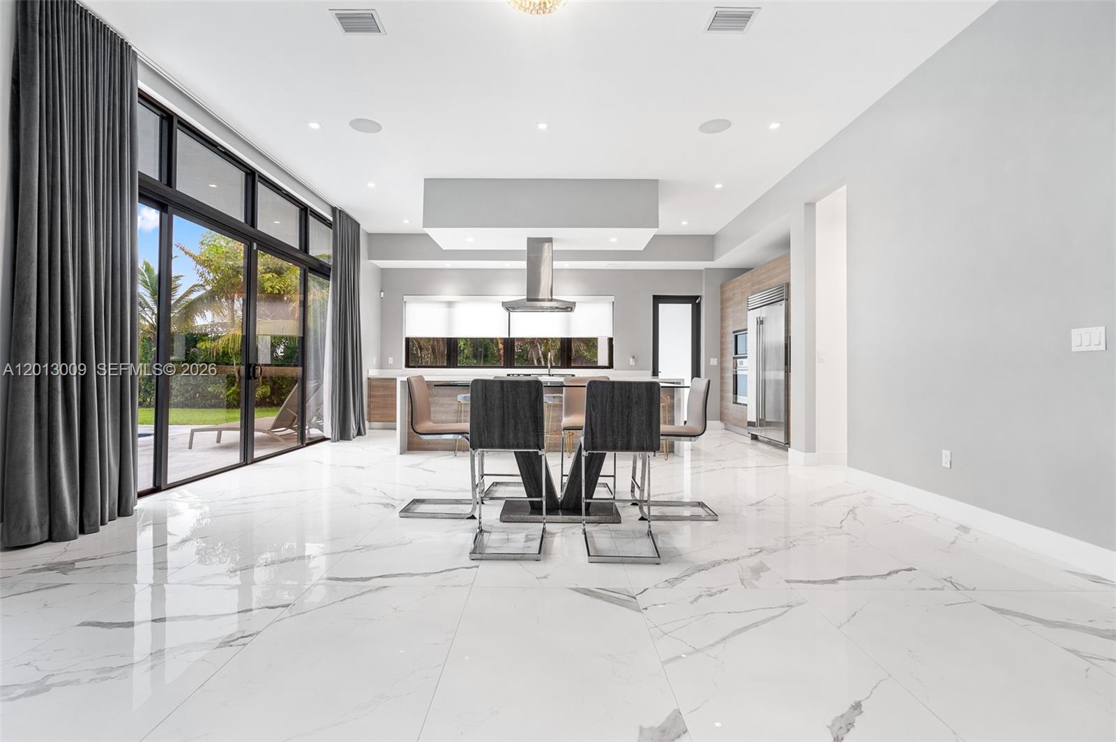 WESTON ESTATES - Residential Lease