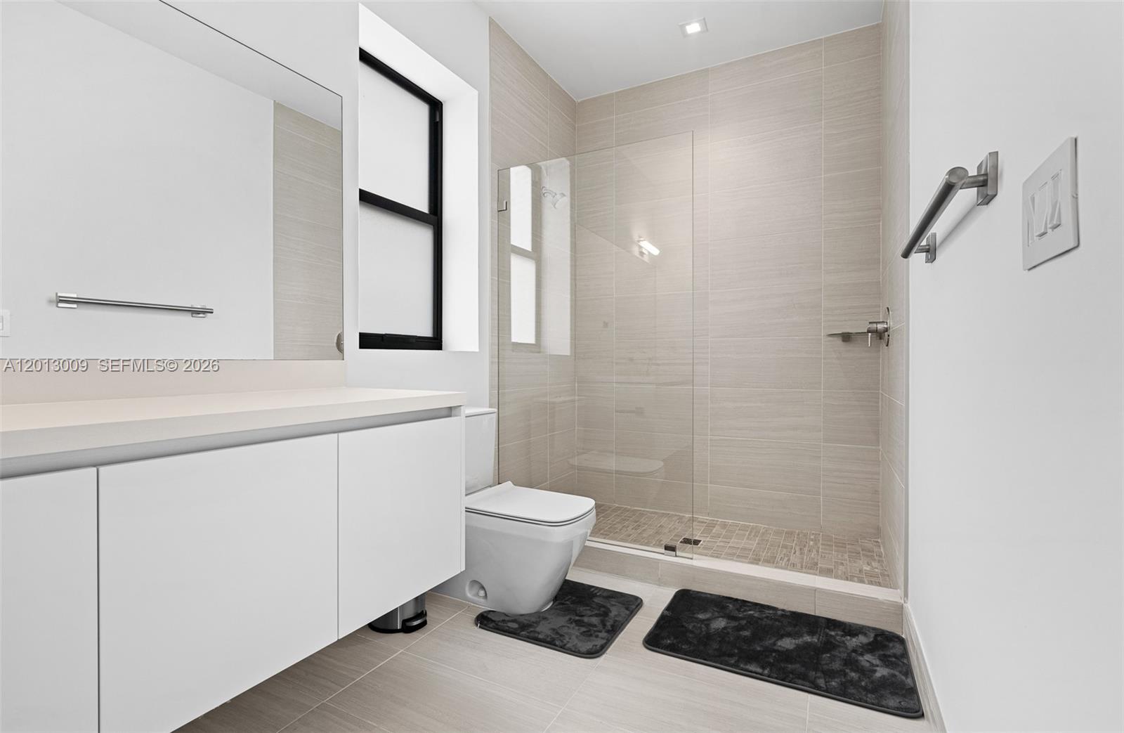 WESTON ESTATES - Residential Lease