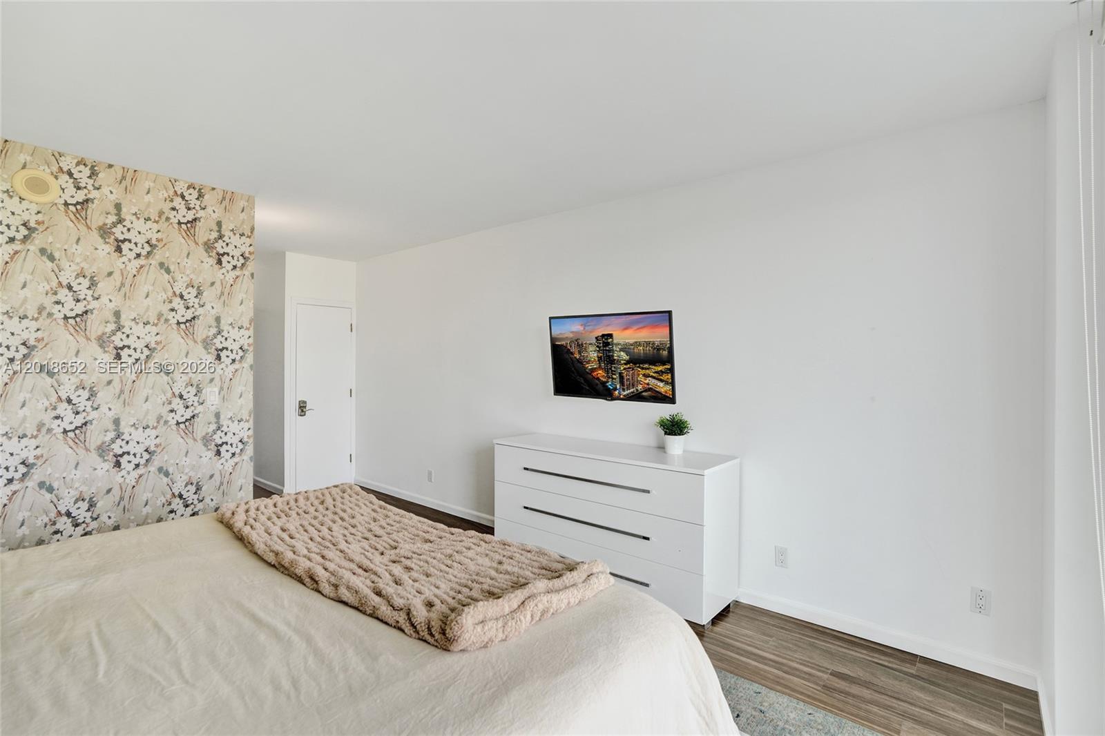 OCEAN RESERVE CONDO - Residential