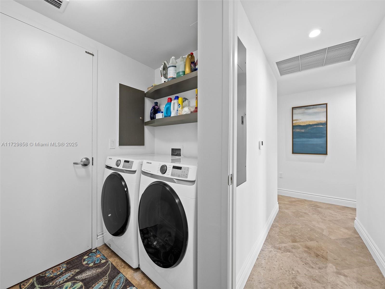 LAS OLAS RIVER HOUSE COND - Residential