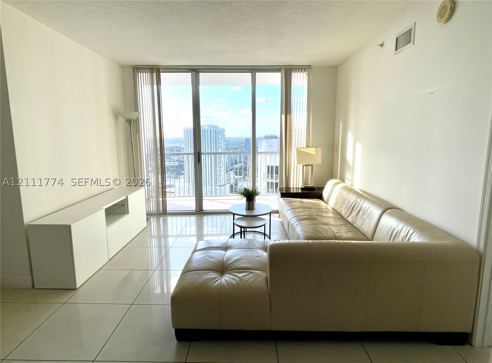 1750 N Bayshore Dr 3911