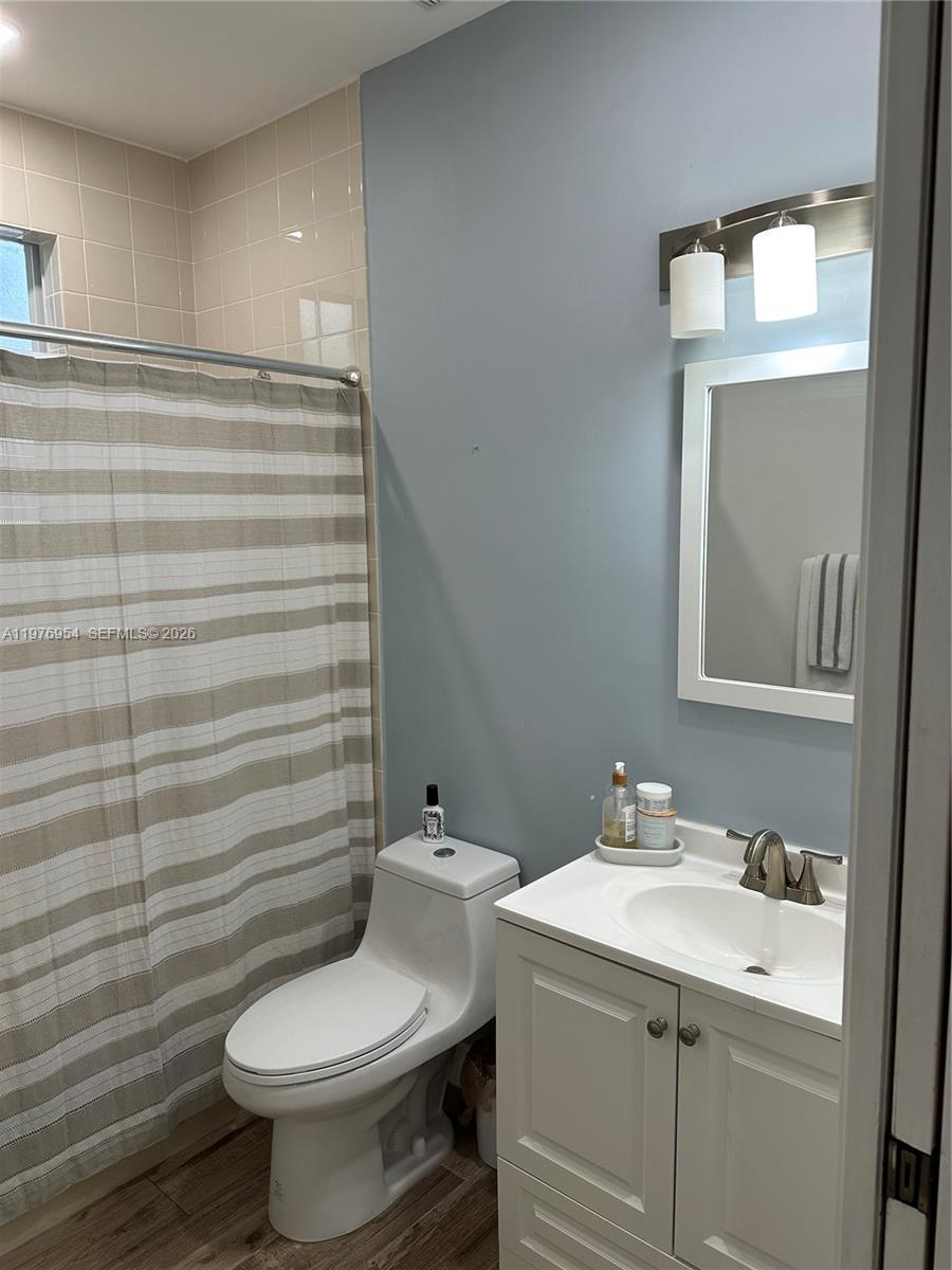 VILLAS AT NAUTICA ONE CON - Residential Lease