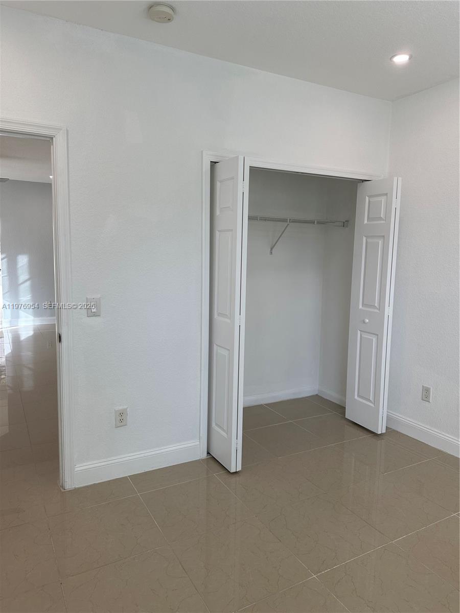 VILLAS AT NAUTICA ONE CON - Residential Lease